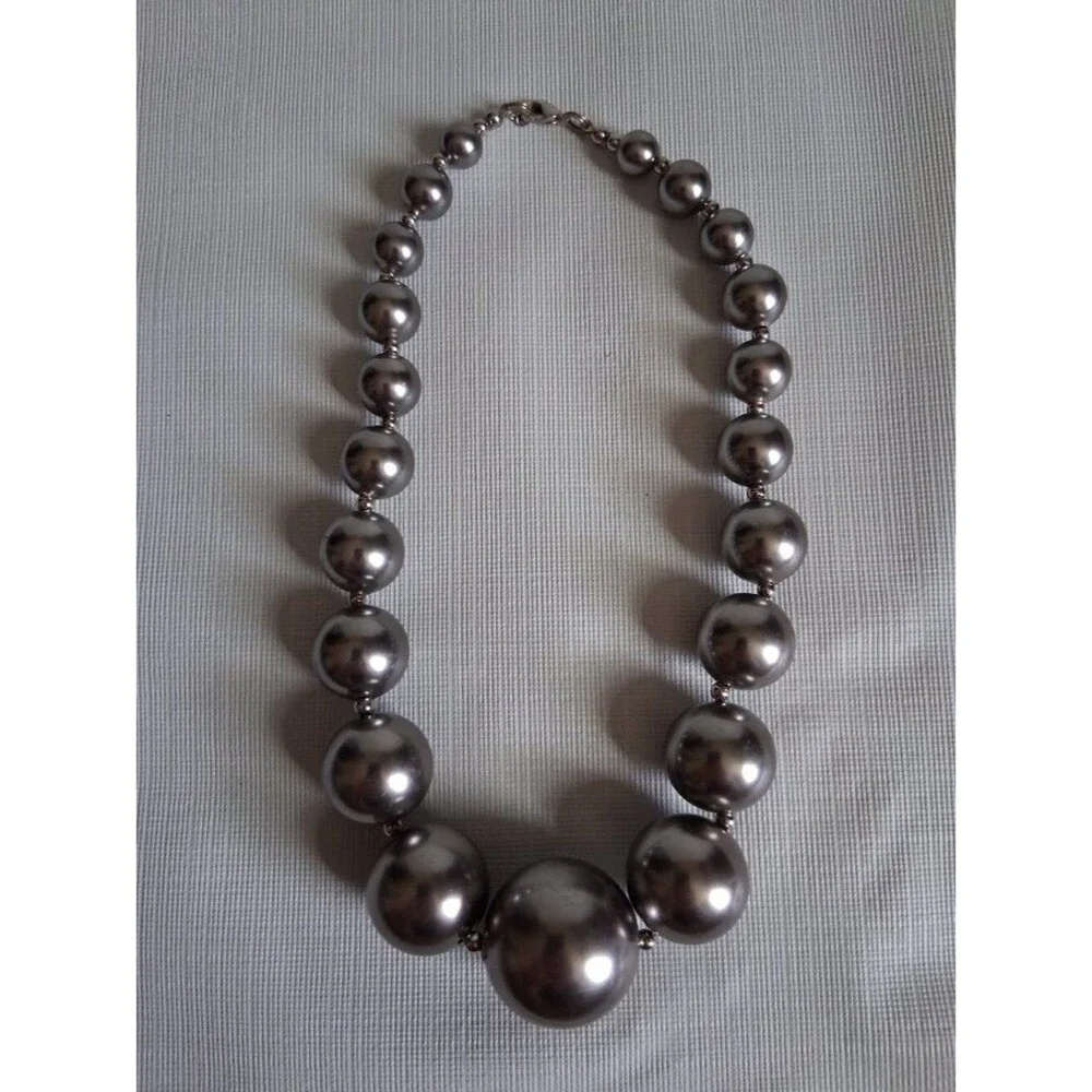 Silver Toned Chunky Acrylic Graduated Beaded Single Strand Statement Necklace